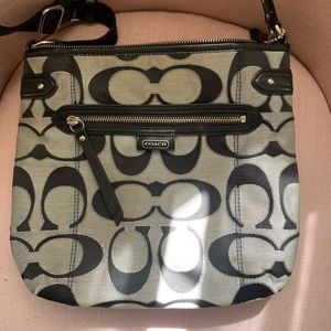 Classic Coach Crossbody